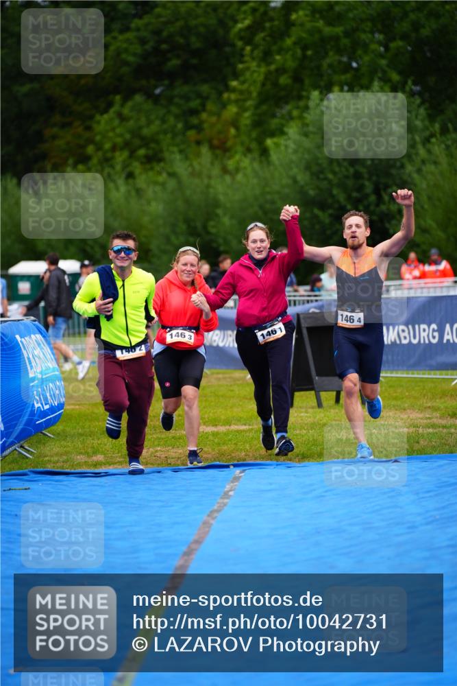 30.08.2026 - Elbe Triathlon Hamburg LAZAROV Photography http://msf.ph/oto/10042731 30.08.2026 16:30:46 Ziel  meine-sportfotos.de