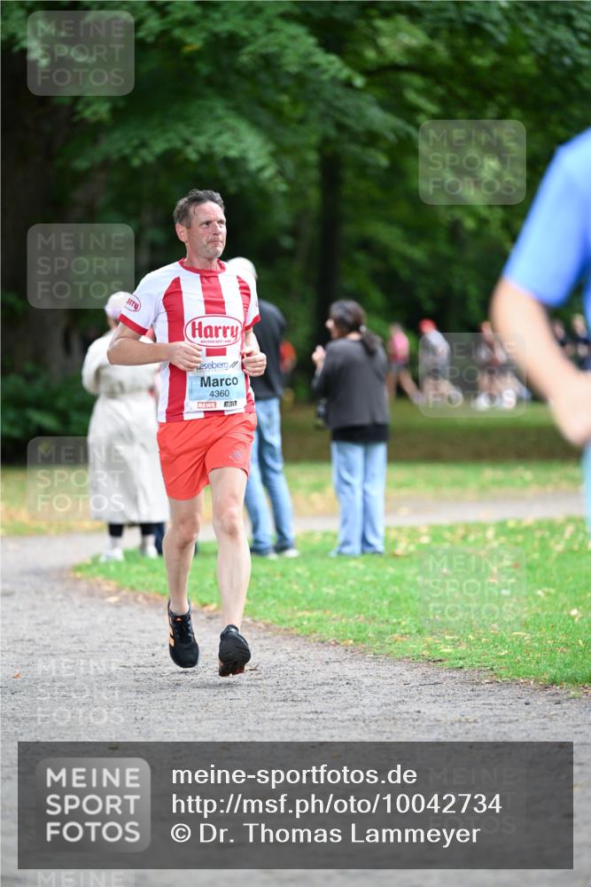 30.08.2026 - Blankeneser Heldenlauf Dr. Thomas Lammeyer http://msf.ph/oto/10042734 30.08.2026 11:18:23 Laufen 688, 4360 meine-sportfotos.de
