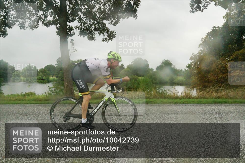 30.08.2026 - Elbe Triathlon Hamburg Michael Burmester http://msf.ph/oto/10042739 30.08.2026 08:55:07 Radfahren 216, 269 meine-sportfotos.de