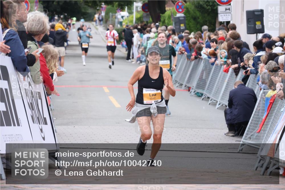 30.08.2026 - Blankeneser Heldenlauf Lena Gebhardt http://msf.ph/oto/10042740 30.08.2026 11:48:17 Ziel 2542, 4487 meine-sportfotos.de