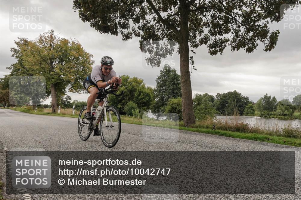 30.08.2026 - Elbe Triathlon Hamburg Michael Burmester http://msf.ph/oto/10042747 30.08.2026 09:15:11 Radfahren 273, 321, 489 meine-sportfotos.de