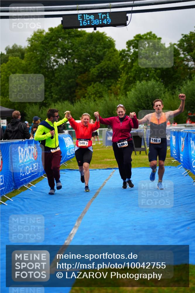30.08.2026 - Elbe Triathlon Hamburg LAZAROV Photography http://msf.ph/oto/10042755 30.08.2026 16:30:48 Ziel  meine-sportfotos.de