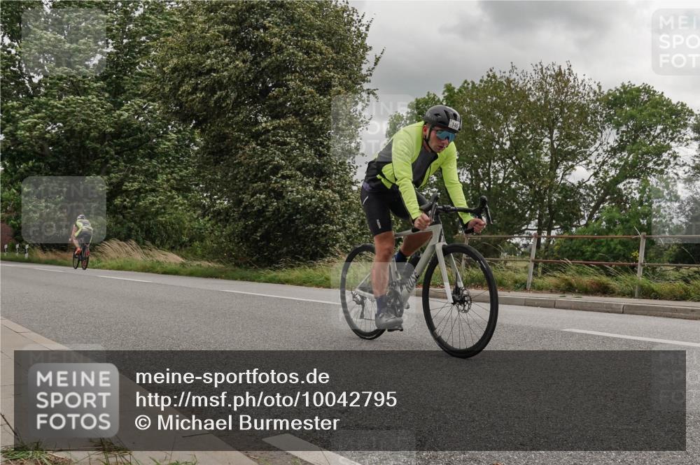 30.08.2026 - Elbe Triathlon Hamburg Michael Burmester http://msf.ph/oto/10042795 30.08.2026 14:49:52 Radfahren 146 meine-sportfotos.de