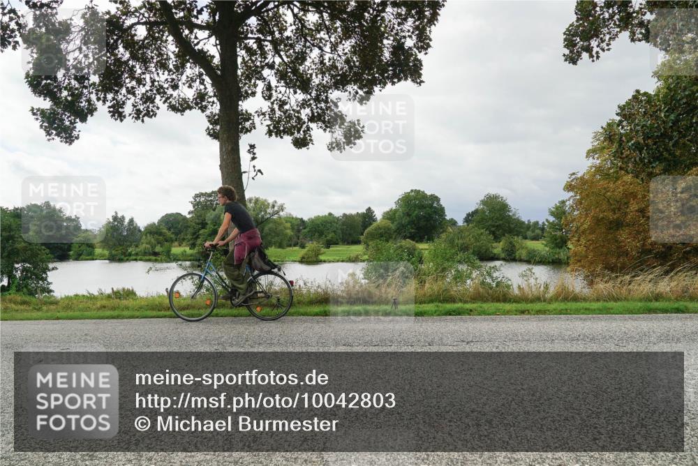 30.08.2026 - Elbe Triathlon Hamburg Michael Burmester http://msf.ph/oto/10042803 30.08.2026 13:02:35 Radfahren  meine-sportfotos.de