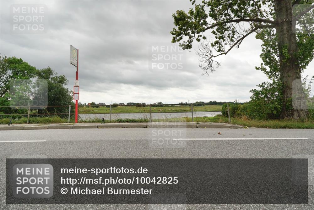 30.08.2026 - Elbe Triathlon Hamburg Michael Burmester http://msf.ph/oto/10042825 30.08.2026 13:36:44 Radfahren  meine-sportfotos.de