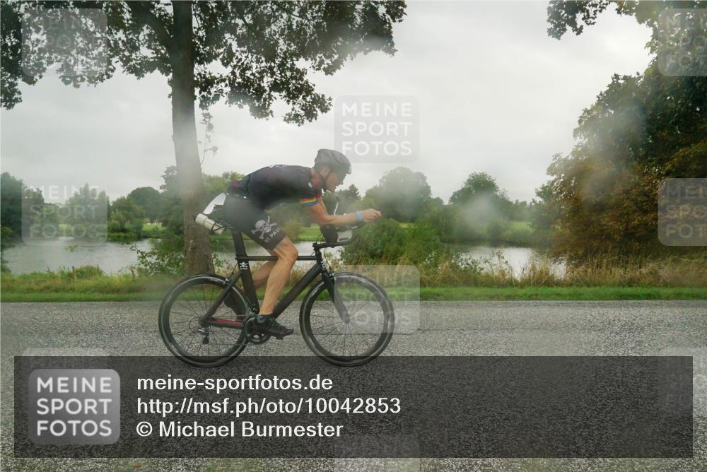 30.08.2026 - Elbe Triathlon Hamburg Michael Burmester http://msf.ph/oto/10042853 30.08.2026 08:56:18 Radfahren 326 meine-sportfotos.de