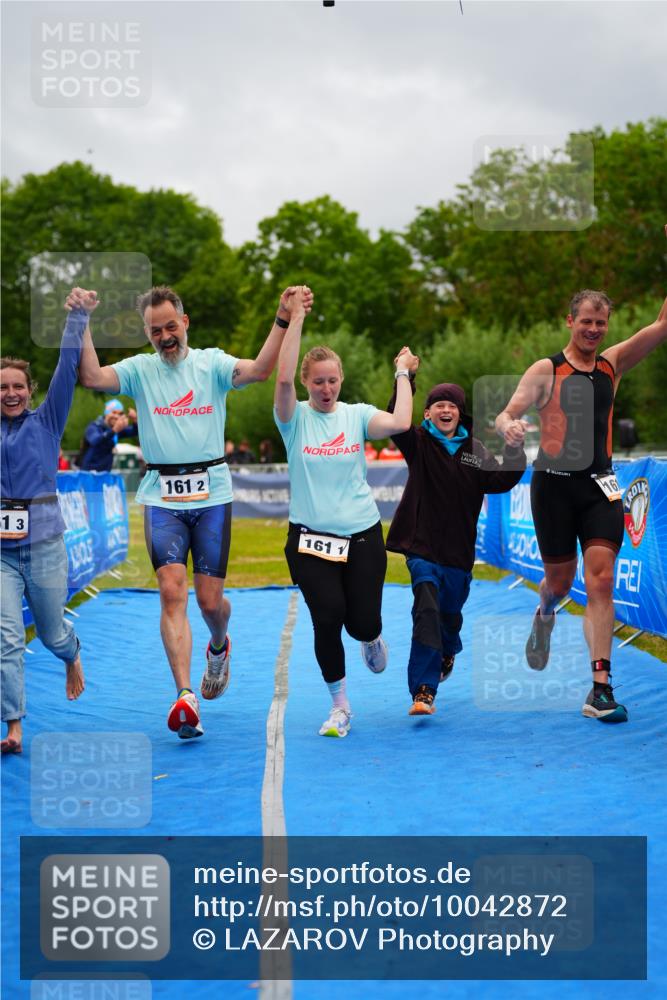 30.08.2026 - Elbe Triathlon Hamburg LAZAROV Photography http://msf.ph/oto/10042872 30.08.2026 16:31:13 Ziel  meine-sportfotos.de