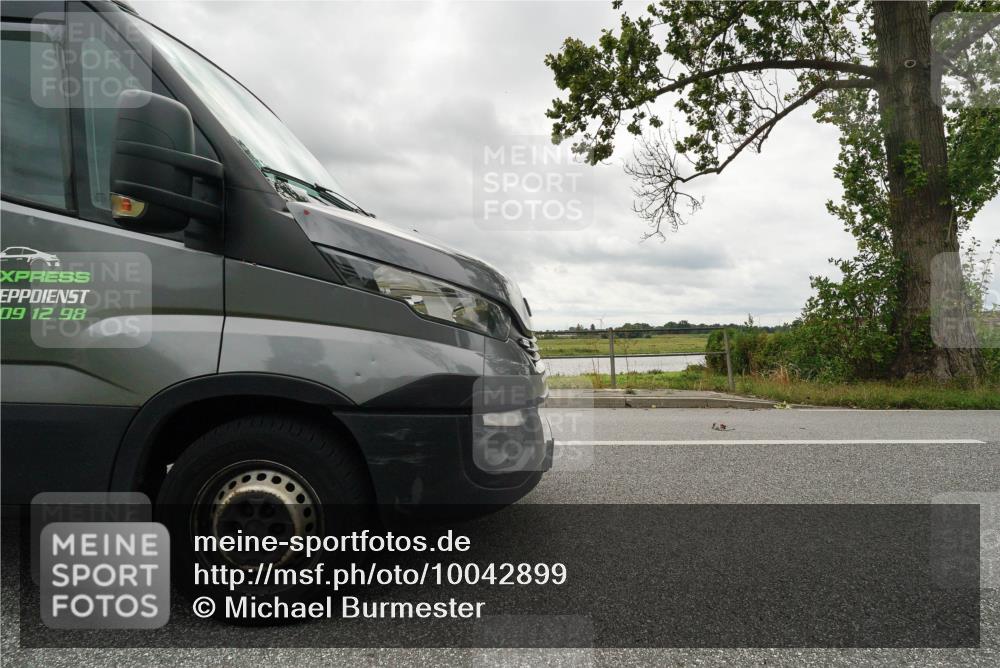 30.08.2026 - Elbe Triathlon Hamburg Michael Burmester http://msf.ph/oto/10042899 30.08.2026 13:38:50 Radfahren  meine-sportfotos.de