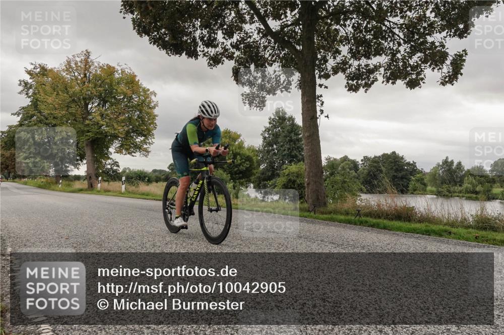 30.08.2026 - Elbe Triathlon Hamburg Michael Burmester http://msf.ph/oto/10042905 30.08.2026 09:16:06 Radfahren 343, 354 meine-sportfotos.de