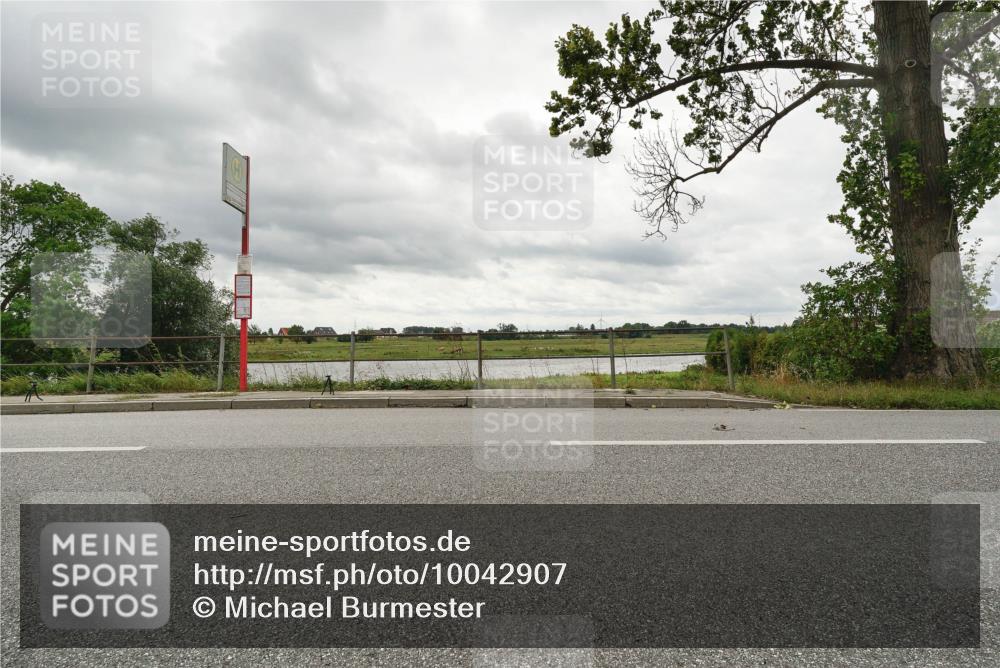 30.08.2026 - Elbe Triathlon Hamburg Michael Burmester http://msf.ph/oto/10042907 30.08.2026 13:39:36 Radfahren  meine-sportfotos.de