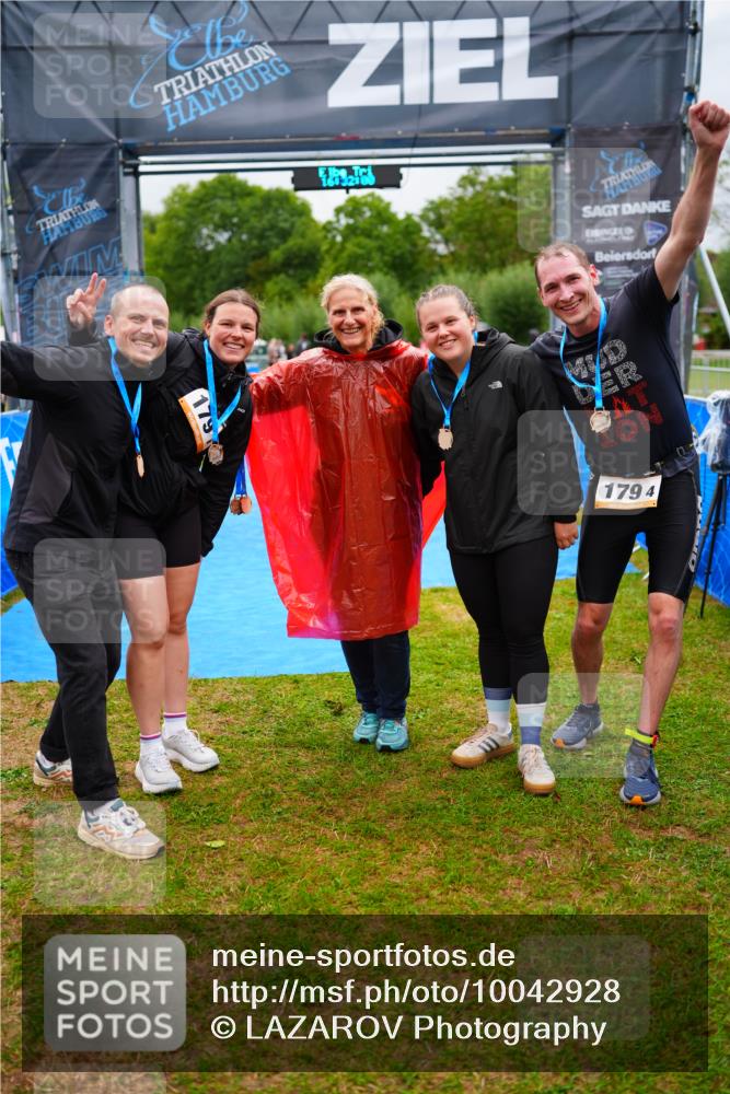 30.08.2026 - Elbe Triathlon Hamburg LAZAROV Photography http://msf.ph/oto/10042928 30.08.2026 16:32:00 Ziel  meine-sportfotos.de