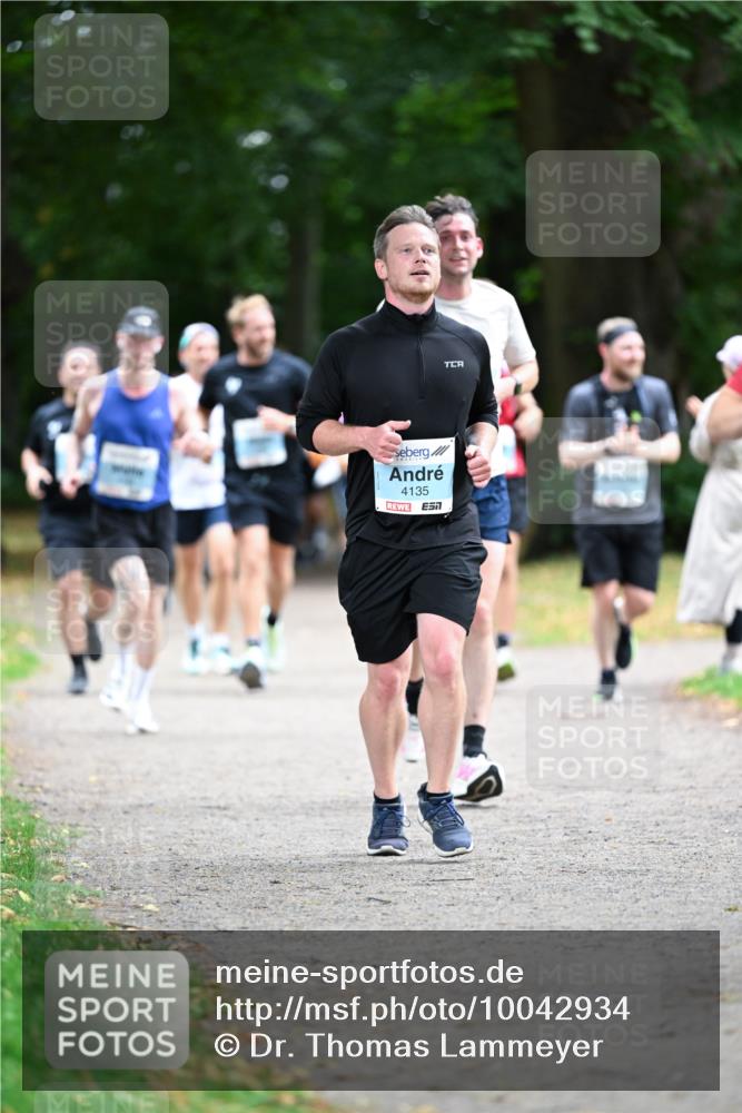 30.08.2026 - Blankeneser Heldenlauf Dr. Thomas Lammeyer http://msf.ph/oto/10042934 30.08.2026 11:18:42 Laufen 4135 meine-sportfotos.de