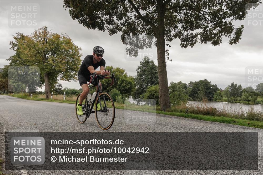 30.08.2026 - Elbe Triathlon Hamburg Michael Burmester http://msf.ph/oto/10042942 30.08.2026 09:16:17 Radfahren 190, 452, 528 meine-sportfotos.de