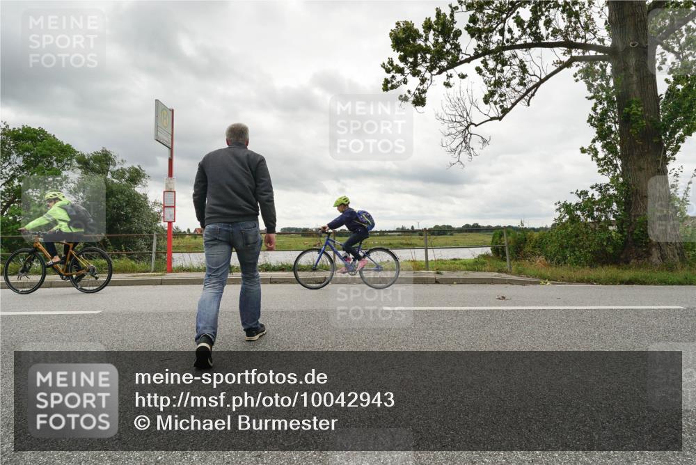 30.08.2026 - Elbe Triathlon Hamburg Michael Burmester http://msf.ph/oto/10042943 30.08.2026 13:39:47 Radfahren  meine-sportfotos.de