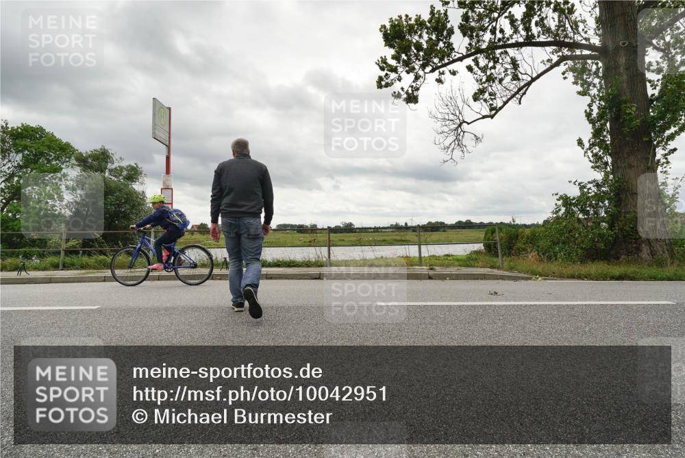 30.08.2026 - Elbe Triathlon Hamburg Michael Burmester http://msf.ph/oto/10042951 30.08.2026 13:39:48 Radfahren  meine-sportfotos.de