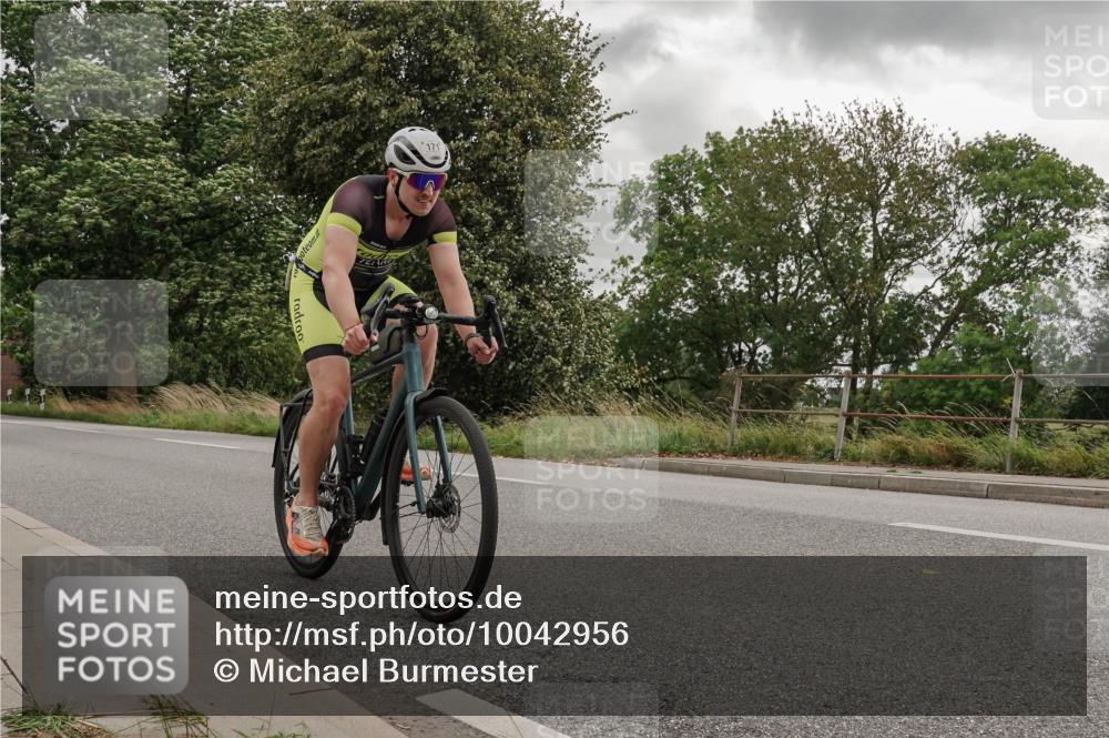 30.08.2026 - Elbe Triathlon Hamburg Michael Burmester http://msf.ph/oto/10042956 30.08.2026 14:51:14 Radfahren  meine-sportfotos.de