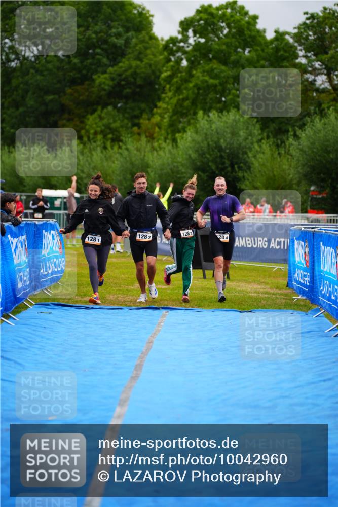 30.08.2026 - Elbe Triathlon Hamburg LAZAROV Photography http://msf.ph/oto/10042960 30.08.2026 16:32:13 Ziel  meine-sportfotos.de