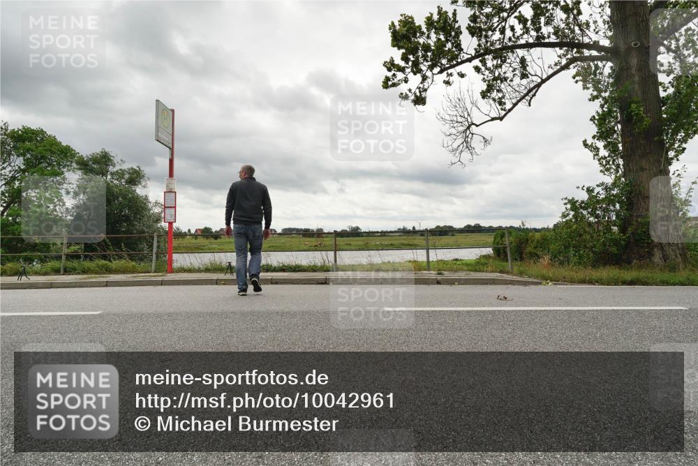 30.08.2026 - Elbe Triathlon Hamburg Michael Burmester http://msf.ph/oto/10042961 30.08.2026 13:39:49 Radfahren  meine-sportfotos.de