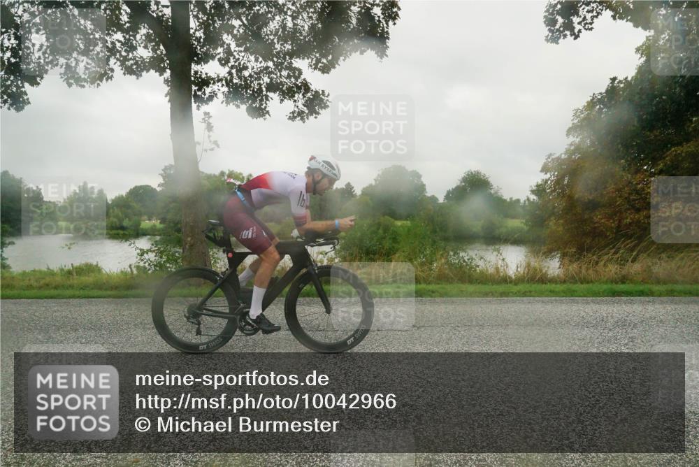 30.08.2026 - Elbe Triathlon Hamburg Michael Burmester http://msf.ph/oto/10042966 30.08.2026 08:57:36 Radfahren 310, 324, 351, 359 meine-sportfotos.de
