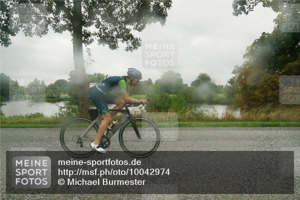 30.08.2026 - Elbe Triathlon Hamburg Michael Burmester http://msf.ph/oto/10042974 30.08.2026 08:57:38 Radfahren 310, 324, 351, 359 meine-sportfotos.de