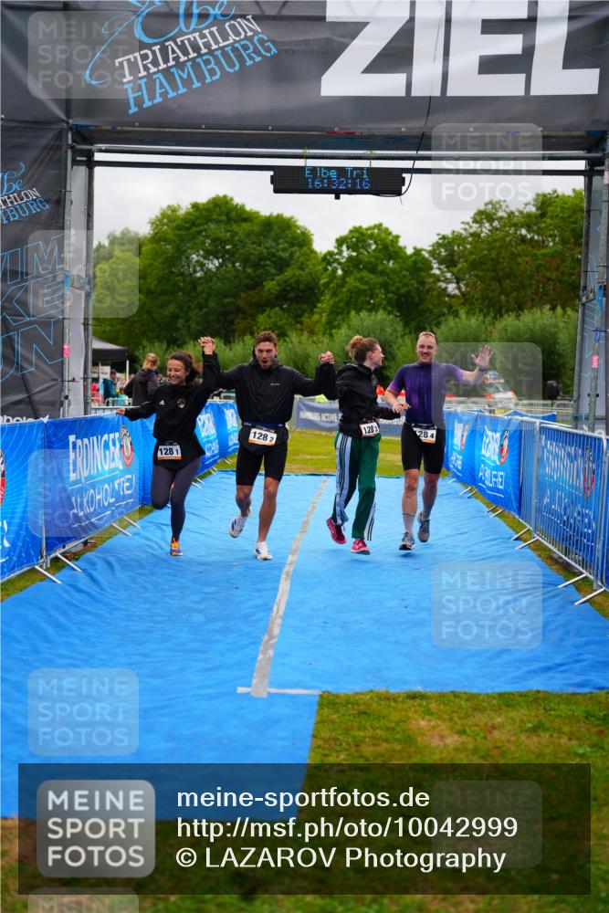 30.08.2026 - Elbe Triathlon Hamburg LAZAROV Photography http://msf.ph/oto/10042999 30.08.2026 16:32:16 Ziel  meine-sportfotos.de