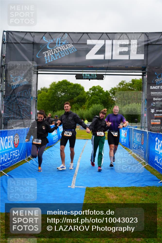 30.08.2026 - Elbe Triathlon Hamburg LAZAROV Photography http://msf.ph/oto/10043023 30.08.2026 16:32:17 Ziel  meine-sportfotos.de