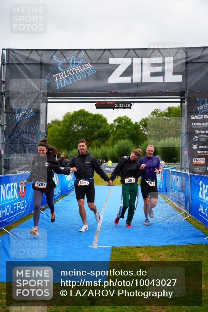 30.08.2026 - Elbe Triathlon Hamburg LAZAROV Photography http://msf.ph/oto/10043027 30.08.2026 16:32:17 Ziel  meine-sportfotos.de