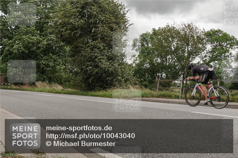 30.08.2026 - Elbe Triathlon Hamburg Michael Burmester http://msf.ph/oto/10043040 30.08.2026 14:51:39 Radfahren 135, 173 meine-sportfotos.de