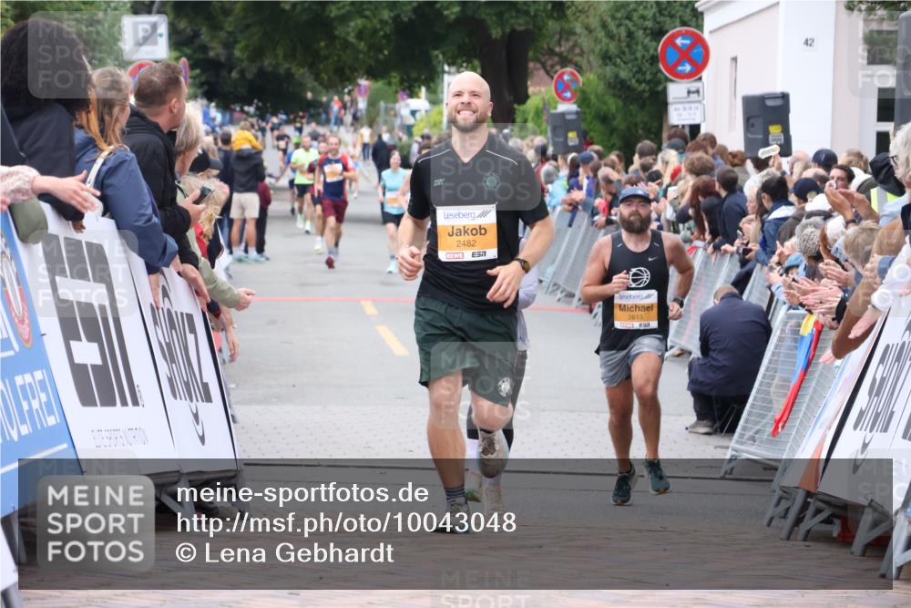 30.08.2026 - Blankeneser Heldenlauf Lena Gebhardt http://msf.ph/oto/10043048 30.08.2026 11:48:55 Ziel 2482, 2943 meine-sportfotos.de