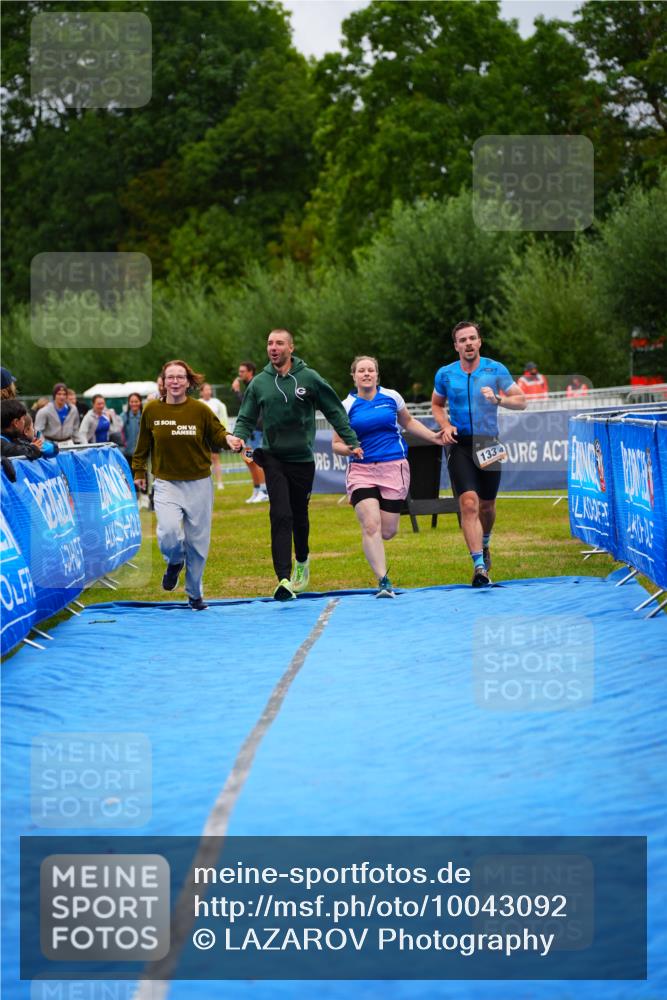 30.08.2026 - Elbe Triathlon Hamburg LAZAROV Photography http://msf.ph/oto/10043092 30.08.2026 16:33:38 Ziel  meine-sportfotos.de