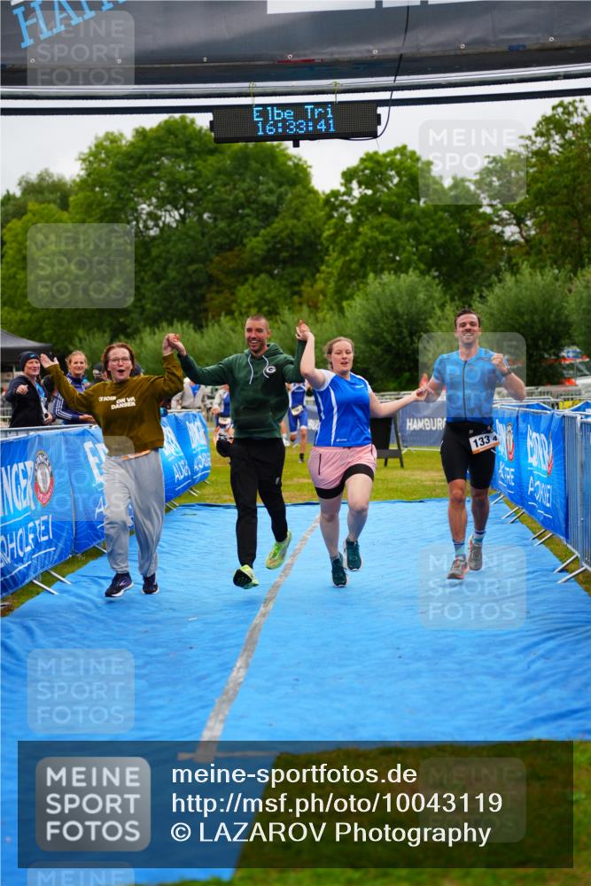 30.08.2026 - Elbe Triathlon Hamburg LAZAROV Photography http://msf.ph/oto/10043119 30.08.2026 16:33:40 Ziel  meine-sportfotos.de
