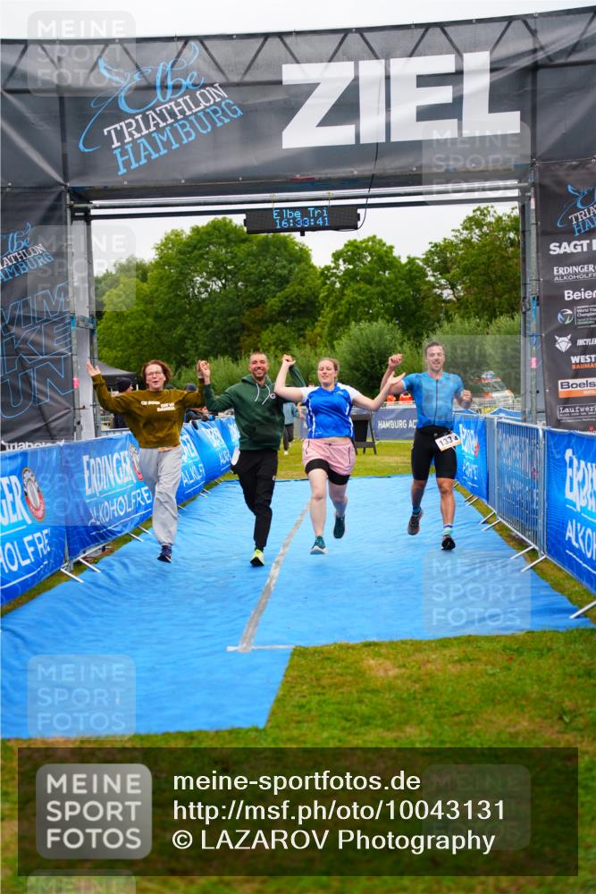 30.08.2026 - Elbe Triathlon Hamburg LAZAROV Photography http://msf.ph/oto/10043131 30.08.2026 16:33:40 Ziel  meine-sportfotos.de