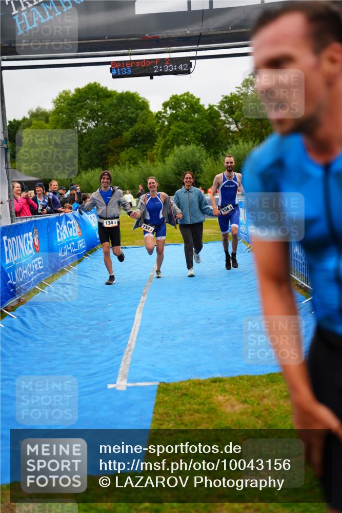 30.08.2026 - Elbe Triathlon Hamburg LAZAROV Photography http://msf.ph/oto/10043156 30.08.2026 16:33:45 Ziel  meine-sportfotos.de