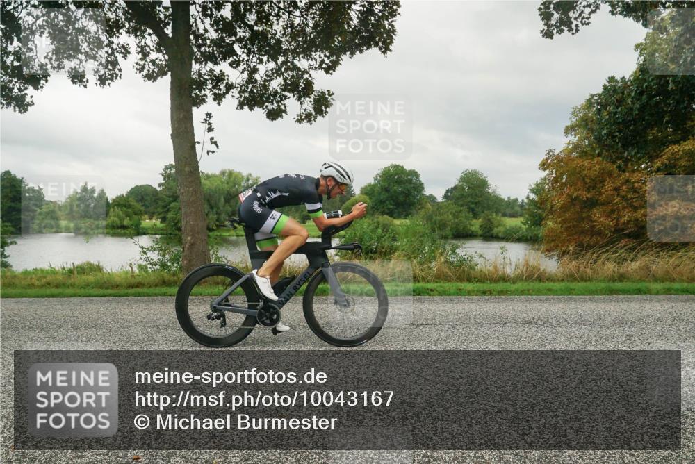 30.08.2026 - Elbe Triathlon Hamburg Michael Burmester http://msf.ph/oto/10043167 30.08.2026 09:00:16 Radfahren 253, 321, 375, 383 meine-sportfotos.de