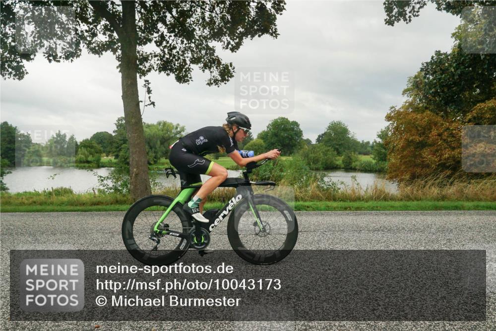 30.08.2026 - Elbe Triathlon Hamburg Michael Burmester http://msf.ph/oto/10043173 30.08.2026 09:00:20 Radfahren 375, 383 meine-sportfotos.de