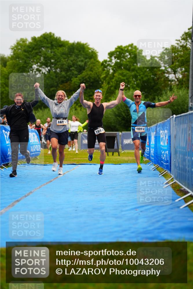 30.08.2026 - Elbe Triathlon Hamburg LAZAROV Photography http://msf.ph/oto/10043206 30.08.2026 16:34:27 Ziel  meine-sportfotos.de