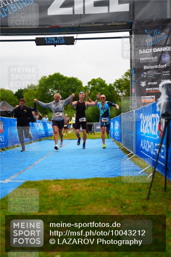 30.08.2026 - Elbe Triathlon Hamburg LAZAROV Photography http://msf.ph/oto/10043212 30.08.2026 16:34:28 Ziel  meine-sportfotos.de