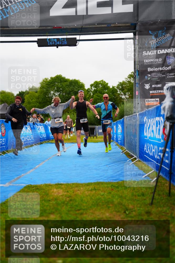 30.08.2026 - Elbe Triathlon Hamburg LAZAROV Photography http://msf.ph/oto/10043216 30.08.2026 16:34:28 Ziel  meine-sportfotos.de