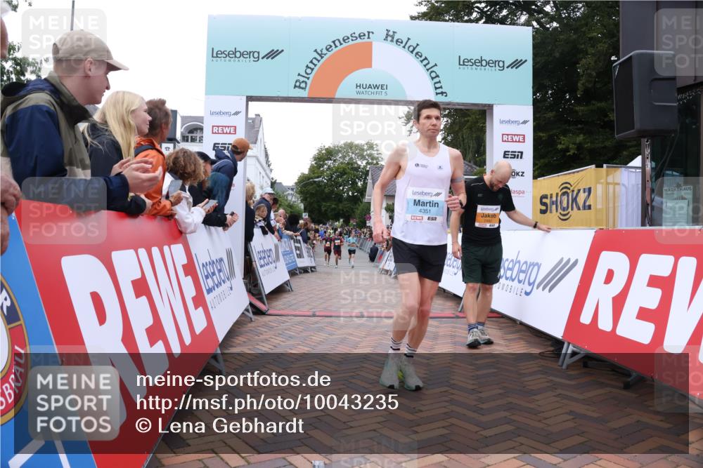 30.08.2026 - Blankeneser Heldenlauf Lena Gebhardt http://msf.ph/oto/10043235 30.08.2026 11:49:05 Ziel 2482, 2613, 2943, 4351 meine-sportfotos.de