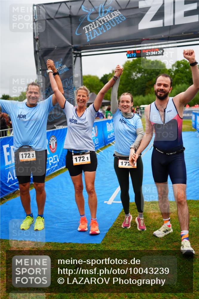 30.08.2026 - Elbe Triathlon Hamburg LAZAROV Photography http://msf.ph/oto/10043239 30.08.2026 16:34:40 Ziel  meine-sportfotos.de