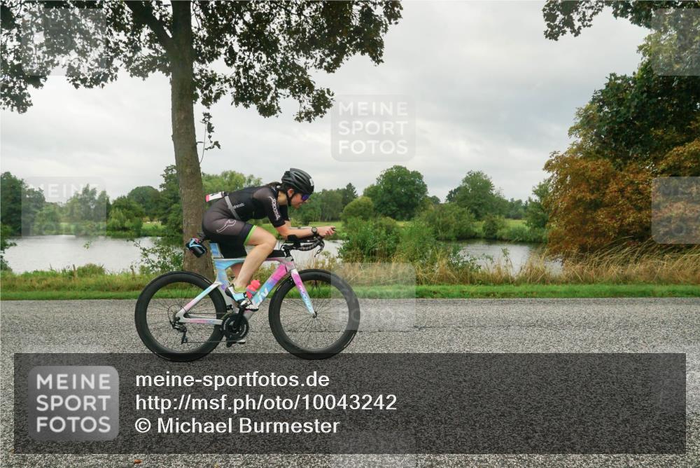 30.08.2026 - Elbe Triathlon Hamburg Michael Burmester http://msf.ph/oto/10043242 30.08.2026 09:00:57 Radfahren 348, 384 meine-sportfotos.de