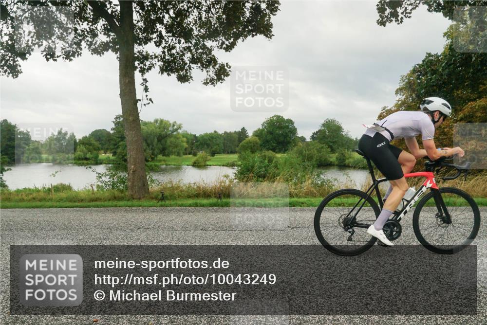 30.08.2026 - Elbe Triathlon Hamburg Michael Burmester http://msf.ph/oto/10043249 30.08.2026 09:01:10 Radfahren 215, 235, 249, 317 meine-sportfotos.de