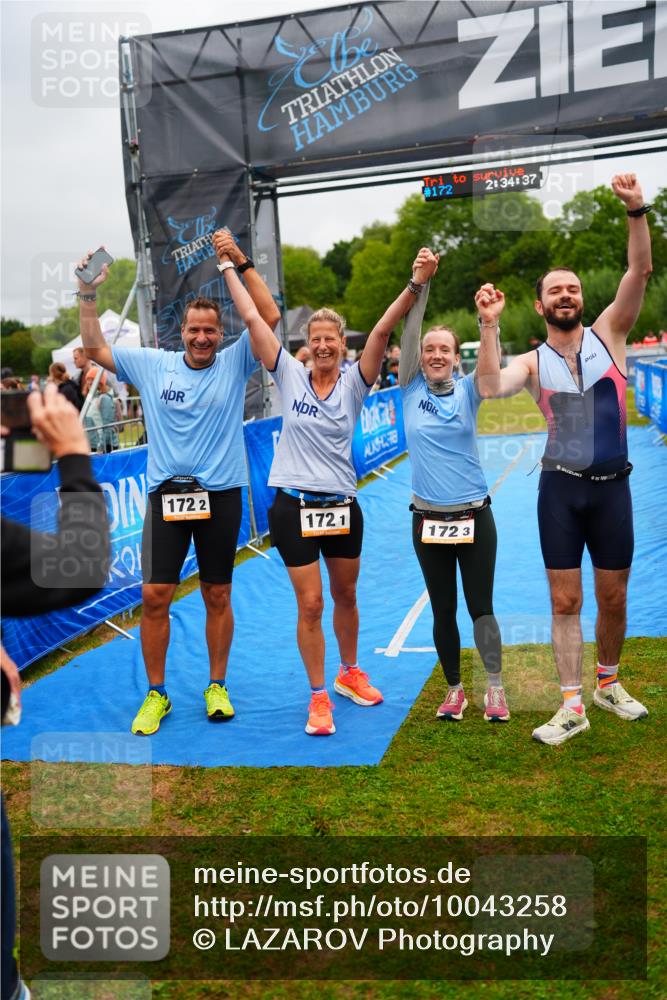 30.08.2026 - Elbe Triathlon Hamburg LAZAROV Photography http://msf.ph/oto/10043258 30.08.2026 16:34:41 Ziel  meine-sportfotos.de