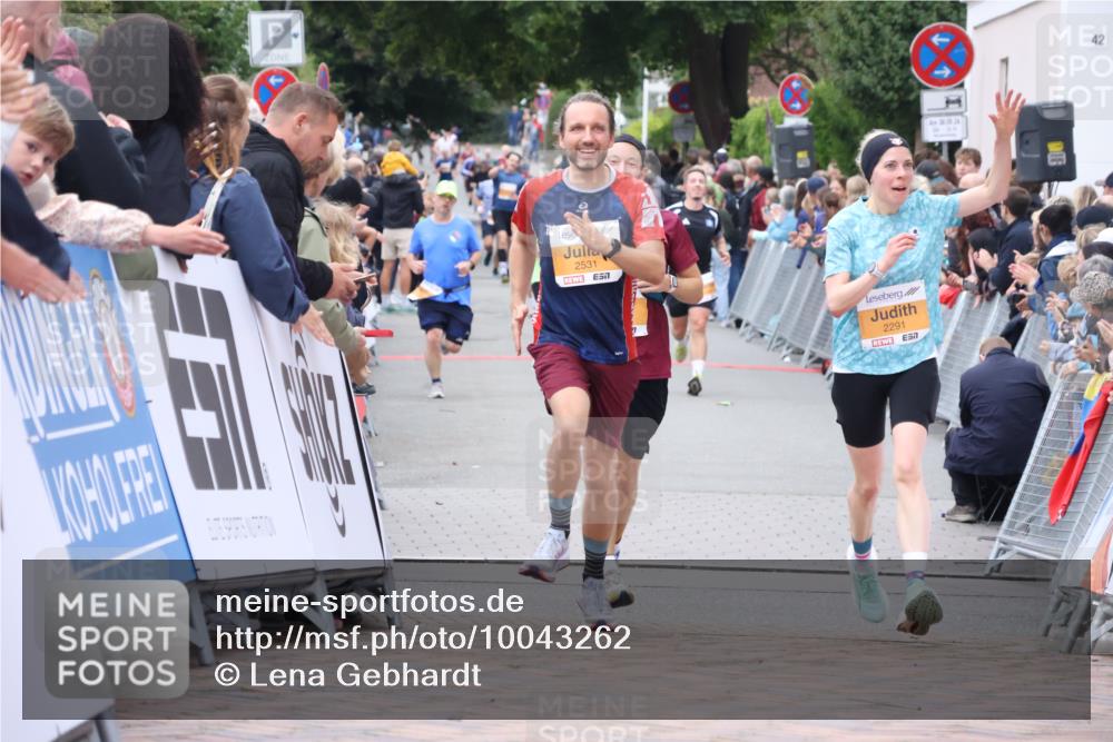 30.08.2026 - Blankeneser Heldenlauf Lena Gebhardt http://msf.ph/oto/10043262 30.08.2026 11:49:07 Ziel 2291, 2482, 2531, 2613, 2943, 4351 meine-sportfotos.de