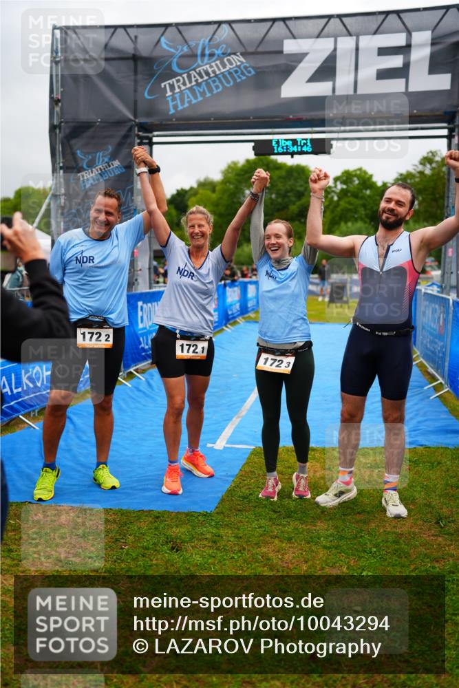 30.08.2026 - Elbe Triathlon Hamburg LAZAROV Photography http://msf.ph/oto/10043294 30.08.2026 16:34:45 Ziel  meine-sportfotos.de