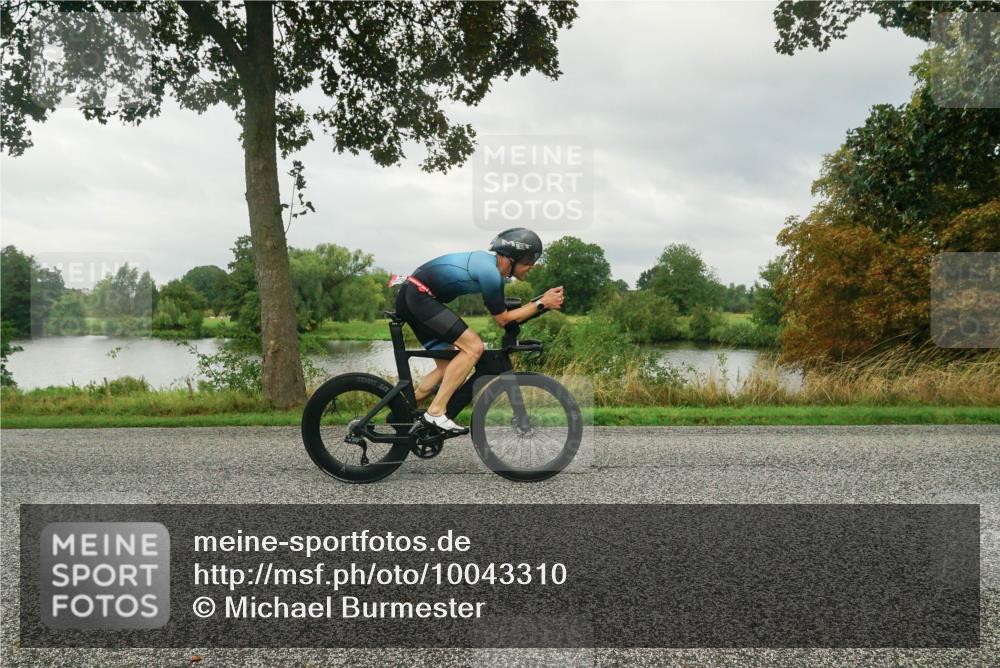 30.08.2026 - Elbe Triathlon Hamburg Michael Burmester http://msf.ph/oto/10043310 30.08.2026 09:01:44 Radfahren 211, 376, 379, 386 meine-sportfotos.de
