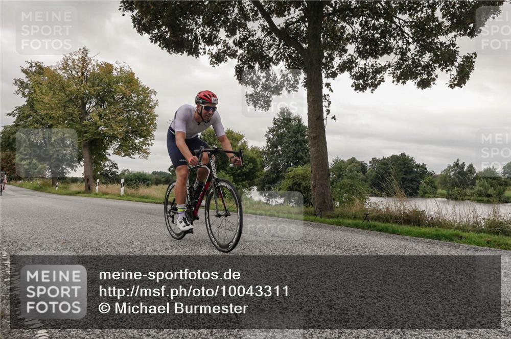30.08.2026 - Elbe Triathlon Hamburg Michael Burmester http://msf.ph/oto/10043311 30.08.2026 09:18:03 Radfahren 236, 281, 841 meine-sportfotos.de