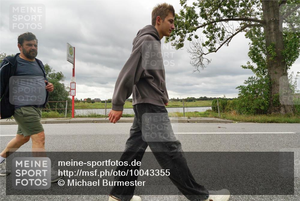 30.08.2026 - Elbe Triathlon Hamburg Michael Burmester http://msf.ph/oto/10043355 30.08.2026 13:55:27 Radfahren  meine-sportfotos.de