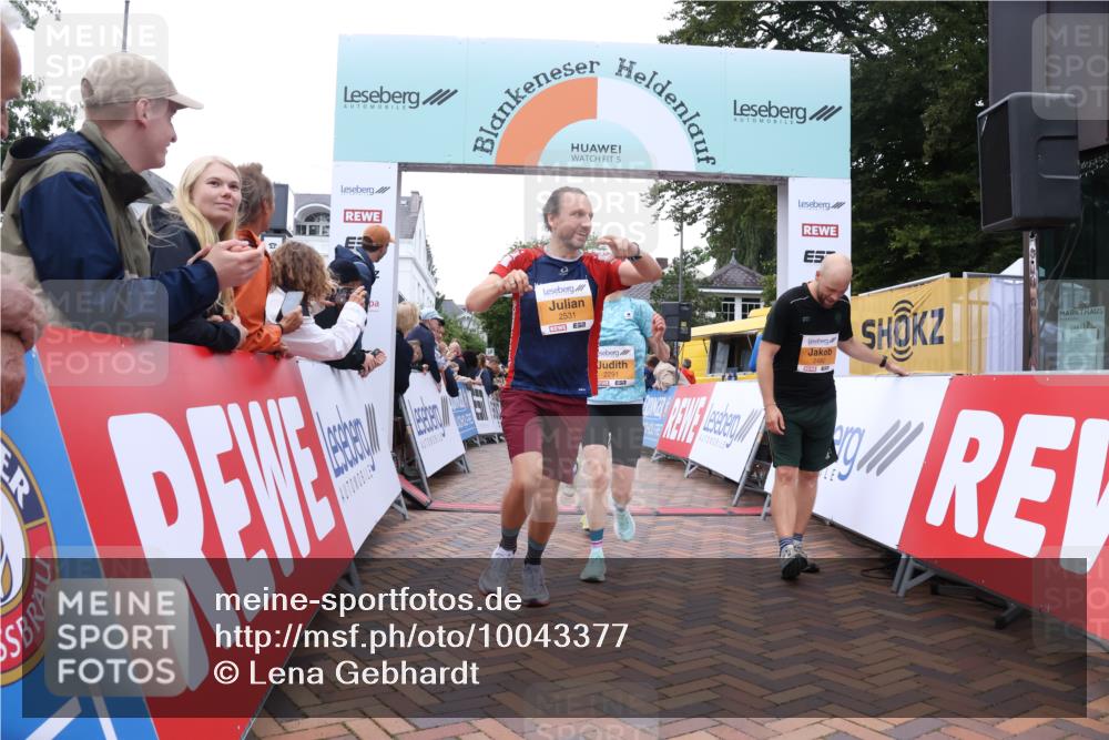30.08.2026 - Blankeneser Heldenlauf Lena Gebhardt http://msf.ph/oto/10043377 30.08.2026 11:49:12 Ziel 2258, 2291, 2531, 2704, 4351 meine-sportfotos.de