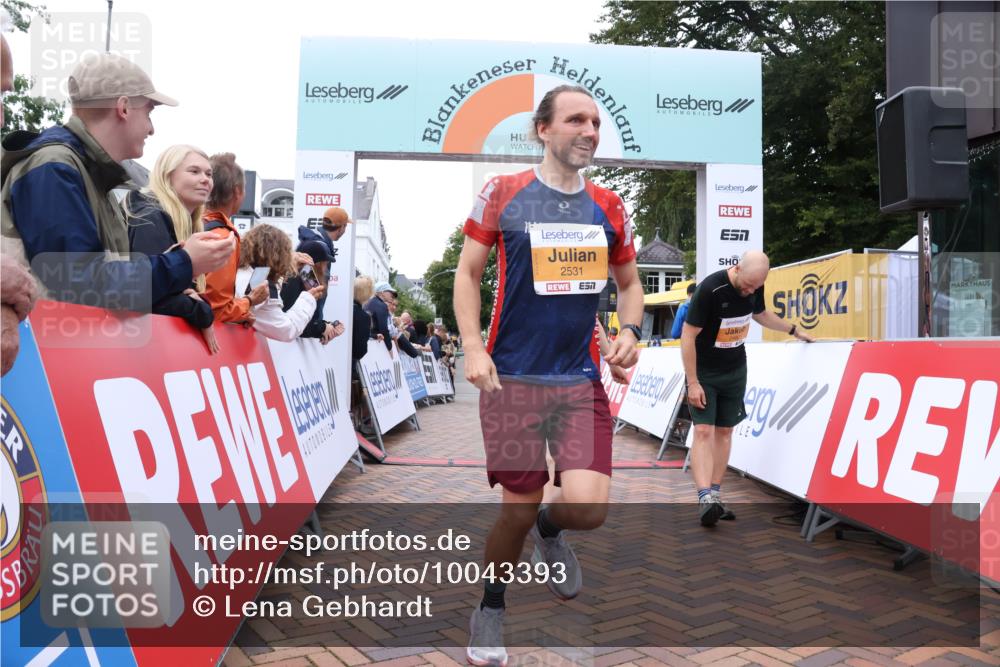 30.08.2026 - Blankeneser Heldenlauf Lena Gebhardt http://msf.ph/oto/10043393 30.08.2026 11:49:13 Ziel 2258, 2291, 2531, 2704 meine-sportfotos.de